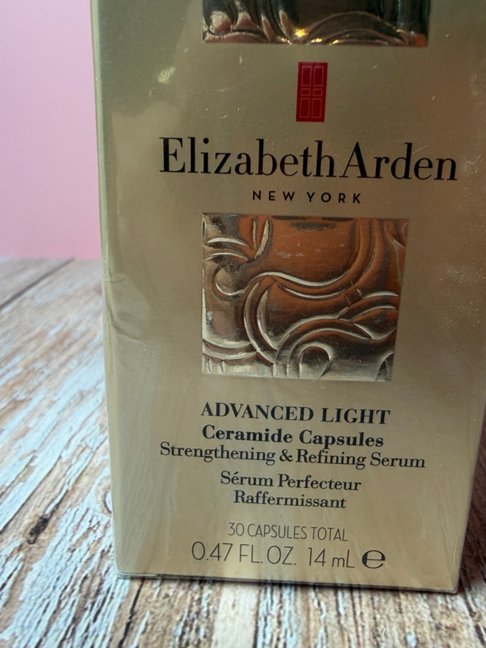 Elizabeth Arden Gold Advanced Light Ceramide Capsules Strengthening Serum
